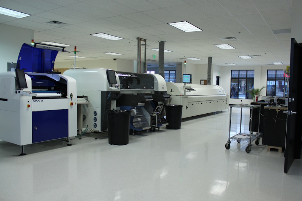 Turning complete. Смт оборудование. Jabil SMT line. Смт линия на производстве. Xerox data System sigma7 это.