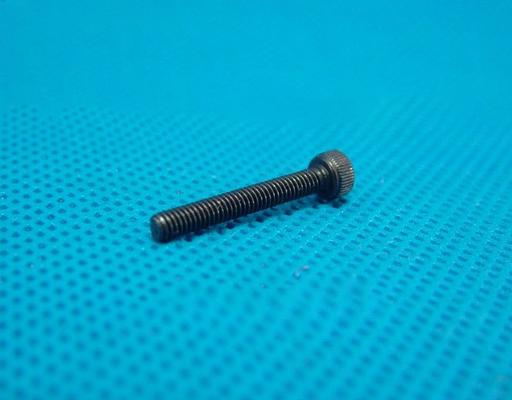 Fuji CNSMT FUJI H52681 M2.5x18L CP7 / CP8 Vacuum Valve Locking Screw