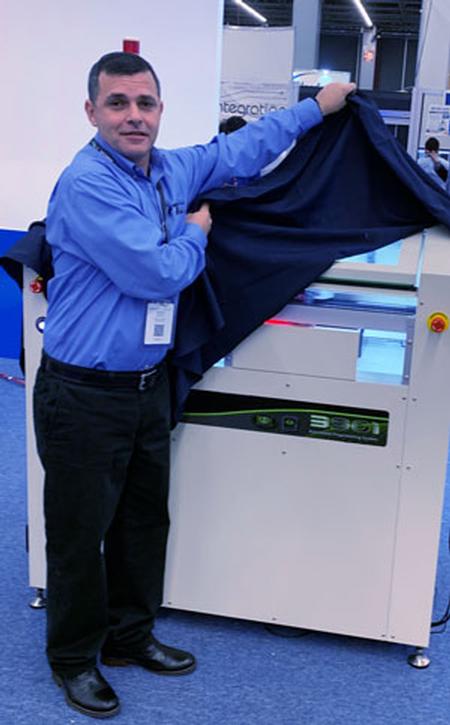 Armando Garcia, BPM's Americas Account Manager, unveils the 3901 at the SMTA Guadalajara Show