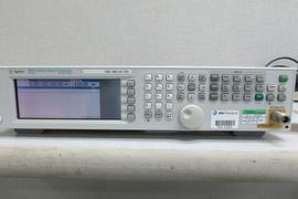 Agilent N5181A