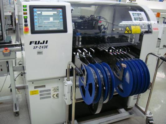 Fuji 243E PLACEMENT MACHINE