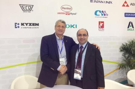 Frank Bose (R.H.S.), Managing Director of Essemtec is handshaking with Hamed El Abd (L.H.S.), Executive Director of WKK.
