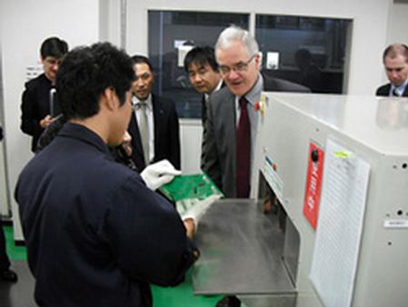 University of Queensland Delegation members visiting the R&D center