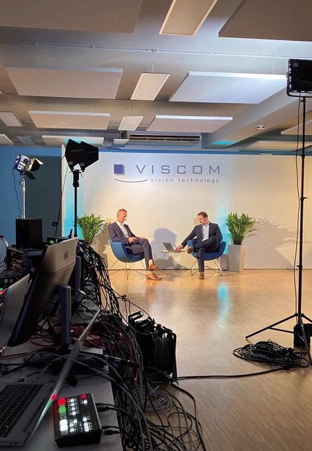 Viscom traditionally took the main moderation into its own hands: Overall Sales Manager Torsten Pelzer and Head of Key Account Management Dr. Nicolas Thiemeyer shortly before an interim summary